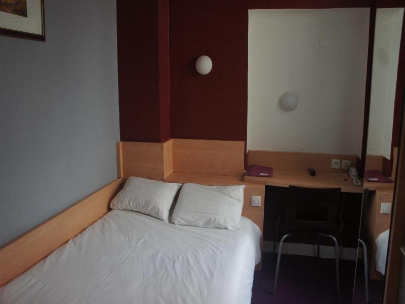 Hotel D'Anjou Levallois-Perret Ngoại thất bức ảnh