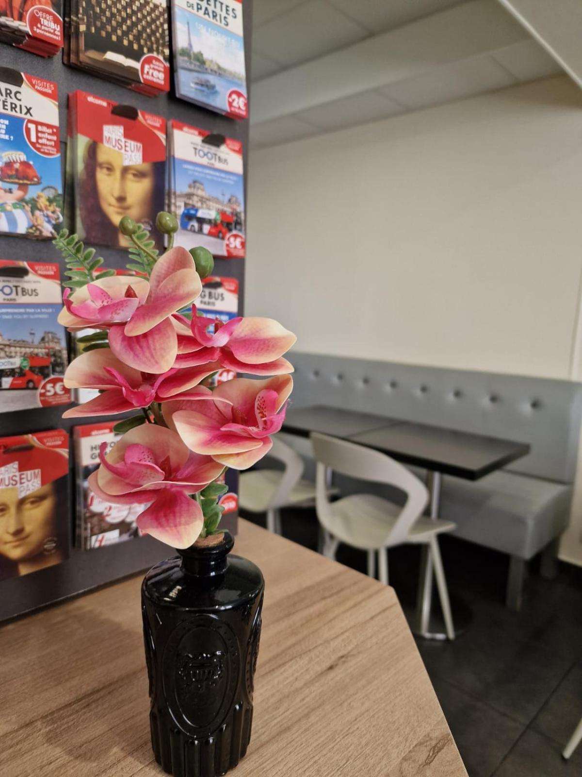 Hotel D'Anjou Levallois-Perret Ngoại thất bức ảnh